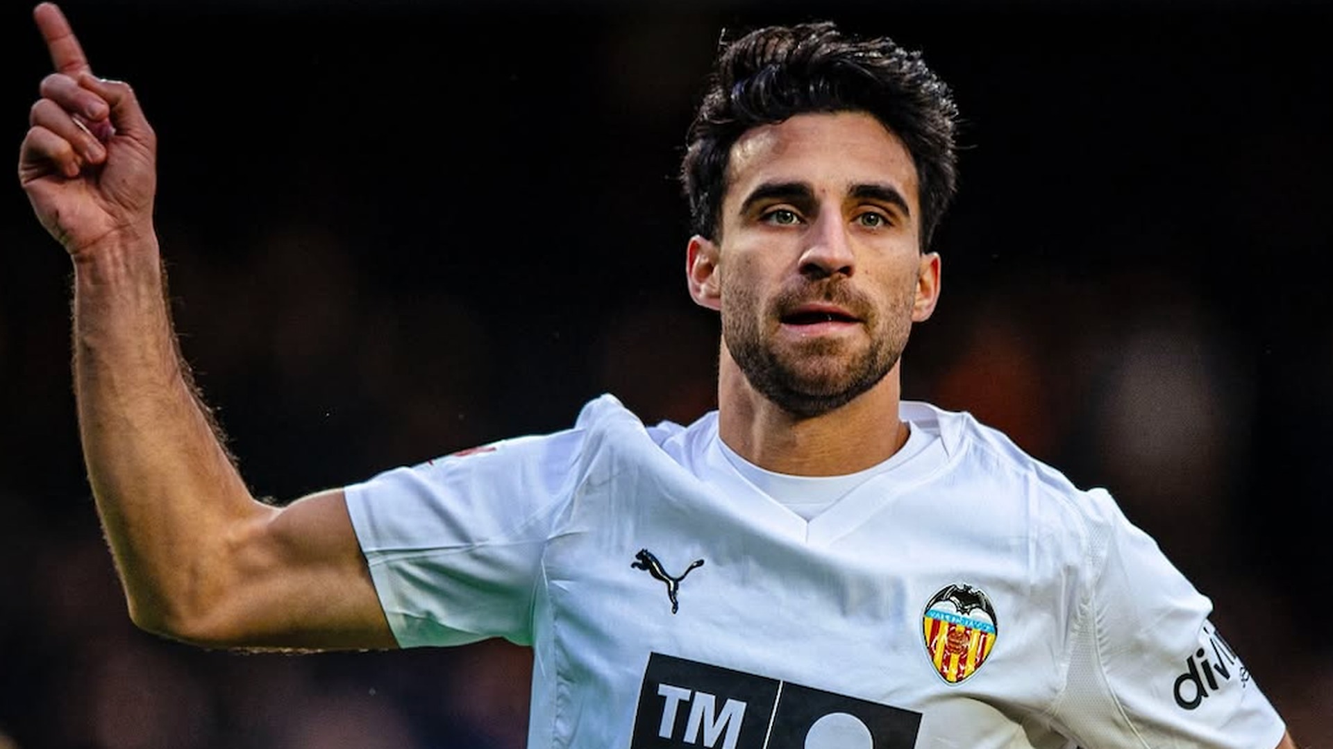 Valencia is considering the renewal of Comert