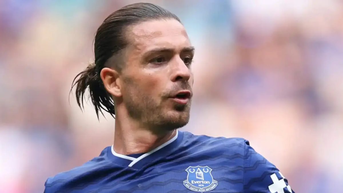 Jack Grealish durante un partido con el Everton