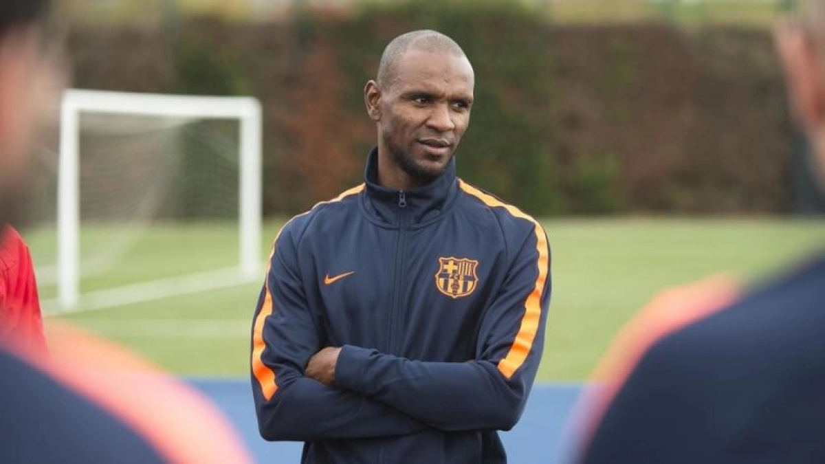 El vestuario del Barcelona estalla contra la dirección deportiva