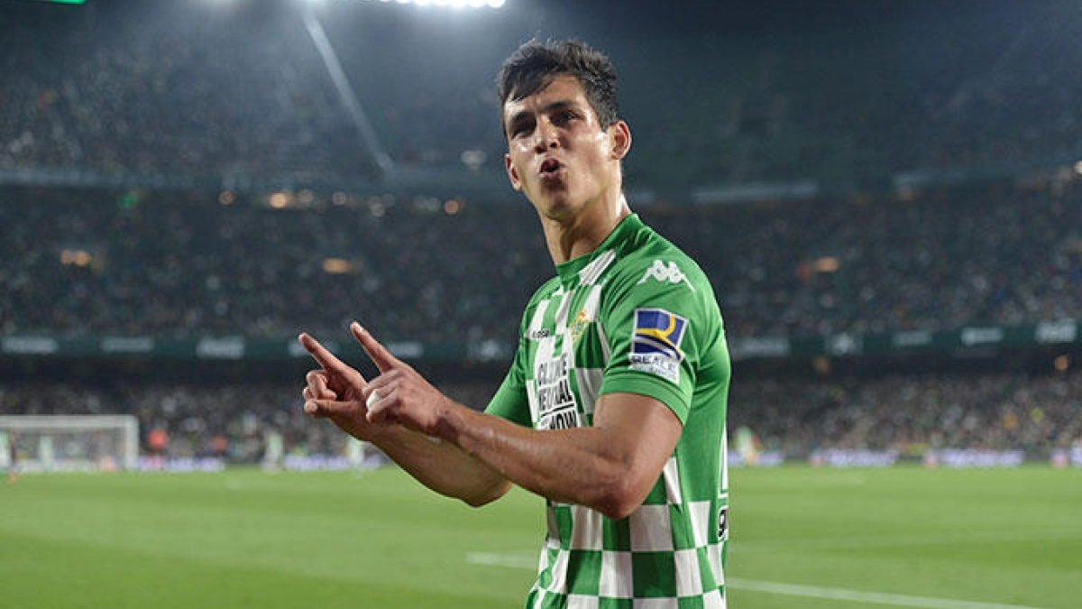 Mandi hace historia en el Real Betis. Foto: ElDesmarque