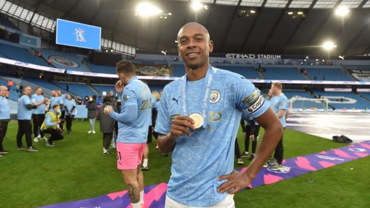 Tras nueve temporadas en Manchester, Fernandinho pone rumbo a Brasil. Foto: SPORT