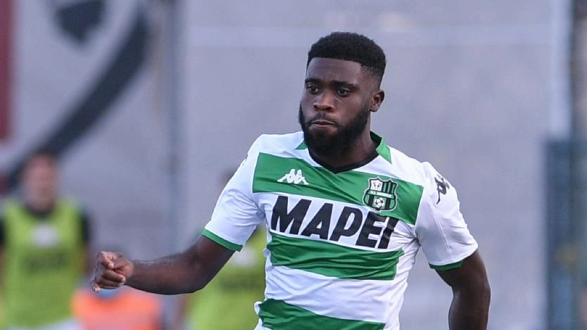 Jeremie Boga entre dos grandes de la Serie A | FOTO: SASSUOLO