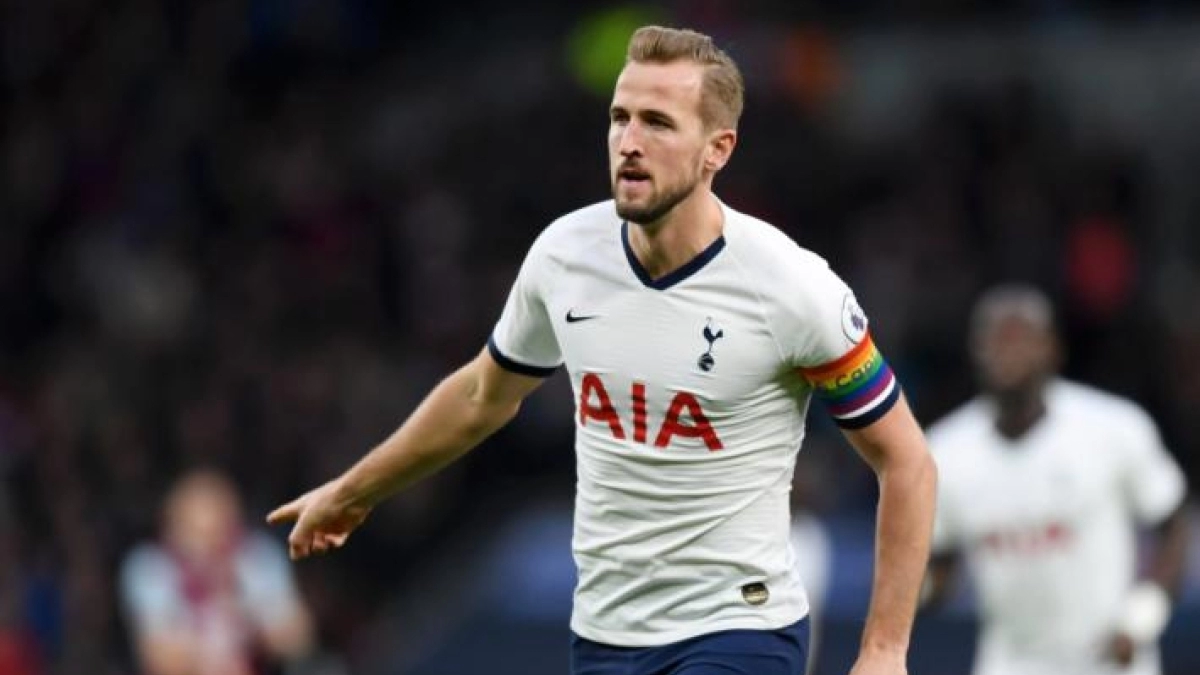El Tottenham ya ha tomado una decisión sobre el futuro de Kane. Foto: talksport.com