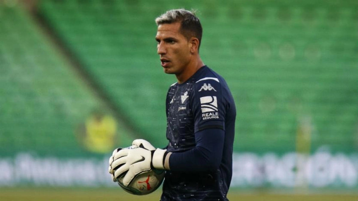 El Leeds United cierra el fichaje de Joel Robles