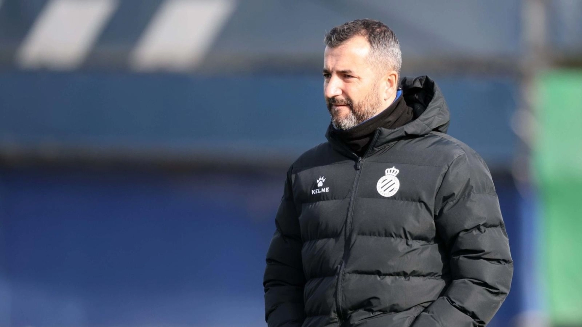 El Espanyol medita la continuidad de Diego Martínez / Ara.cat