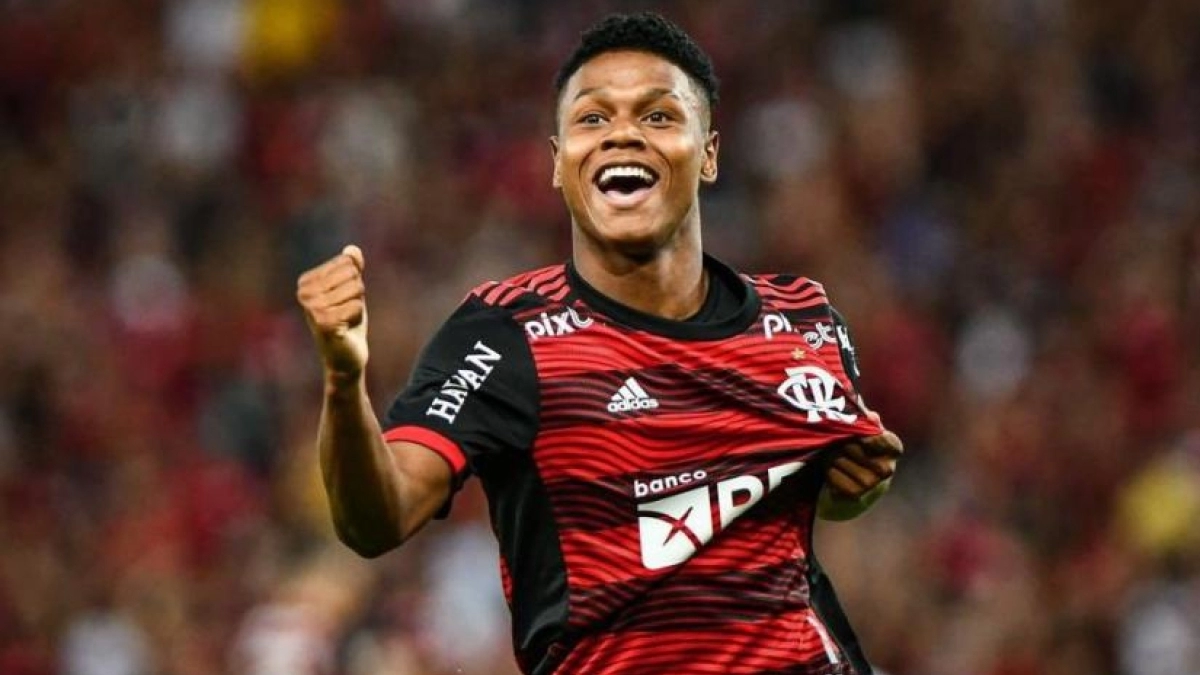 El Flamengo rechaza al Newcastle y blinda el contrato de Matheus França - Foto: Madridista News