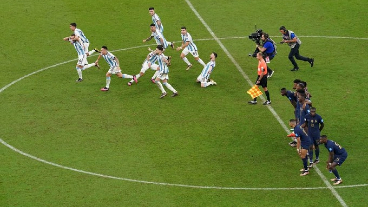 Los franceses, desolados tras la derrota ante Argentina. Foto: @equipedefrance