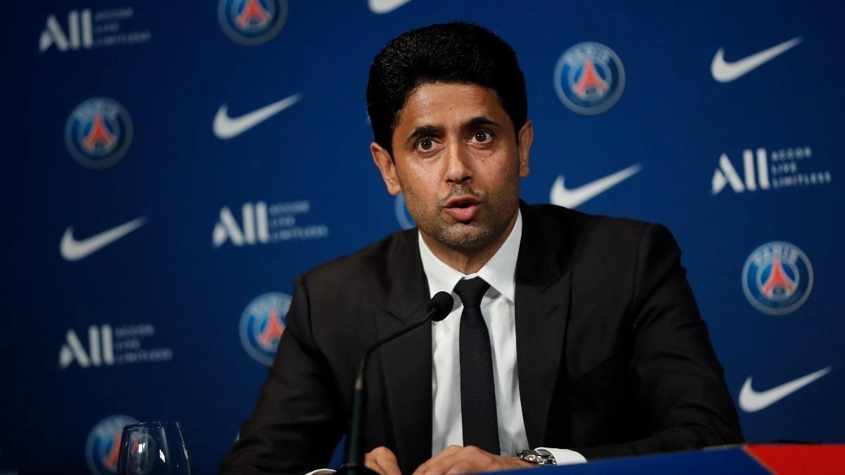 El PSG aprieta por el fichaje de un central top
