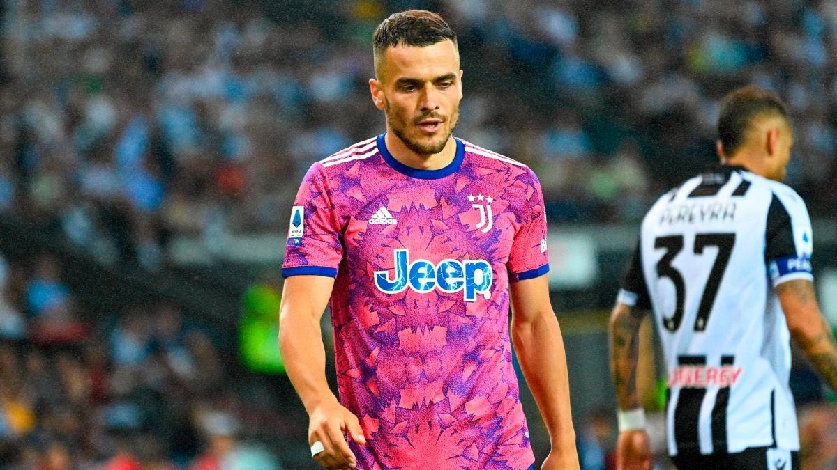 Filip Kostic, actual lateral izquierdo de la Juventus de Turín, podría poner rumbo a la Premier League
