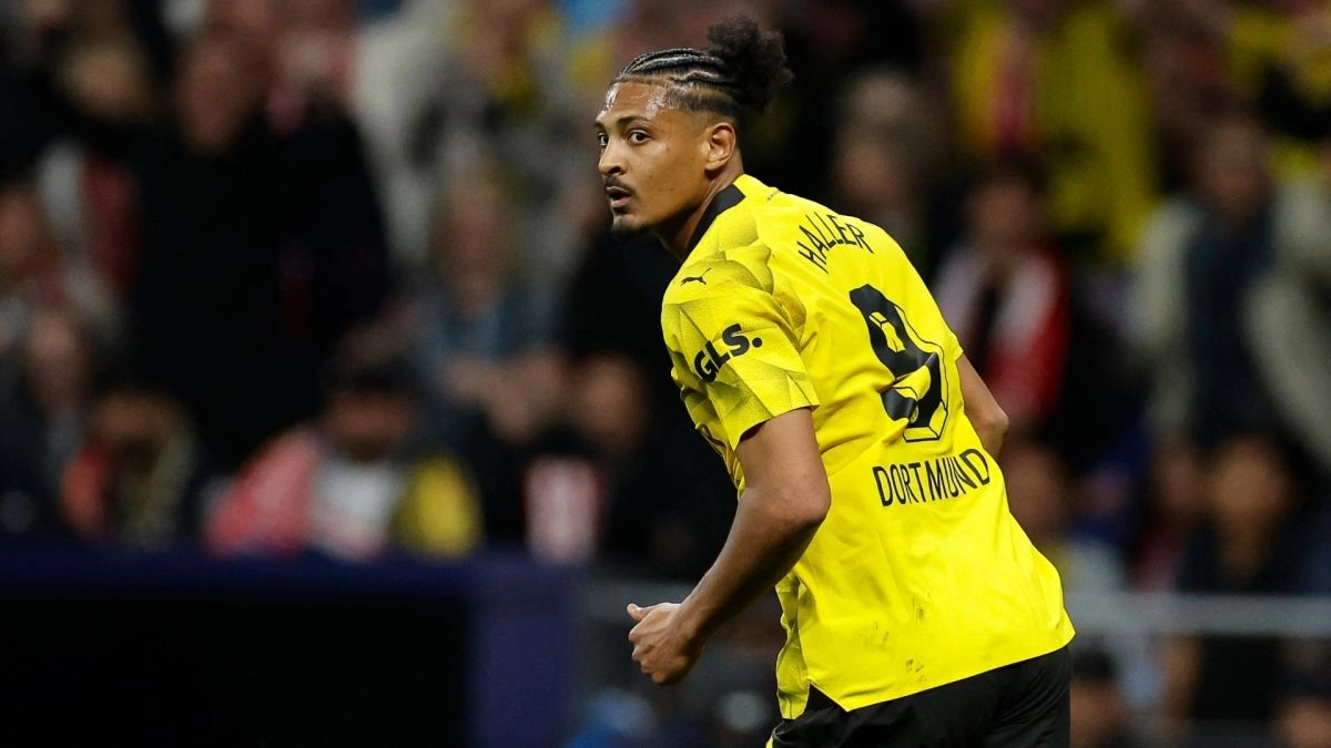 Sébastien Haller, delantero del Borussia Dortmund que ha sido cedido al Leganés