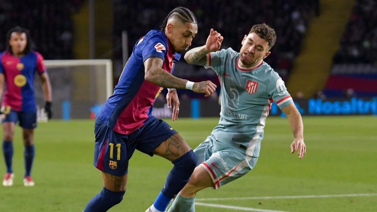Barcelona shows interest in a player rejected by Atlético de Madrid.