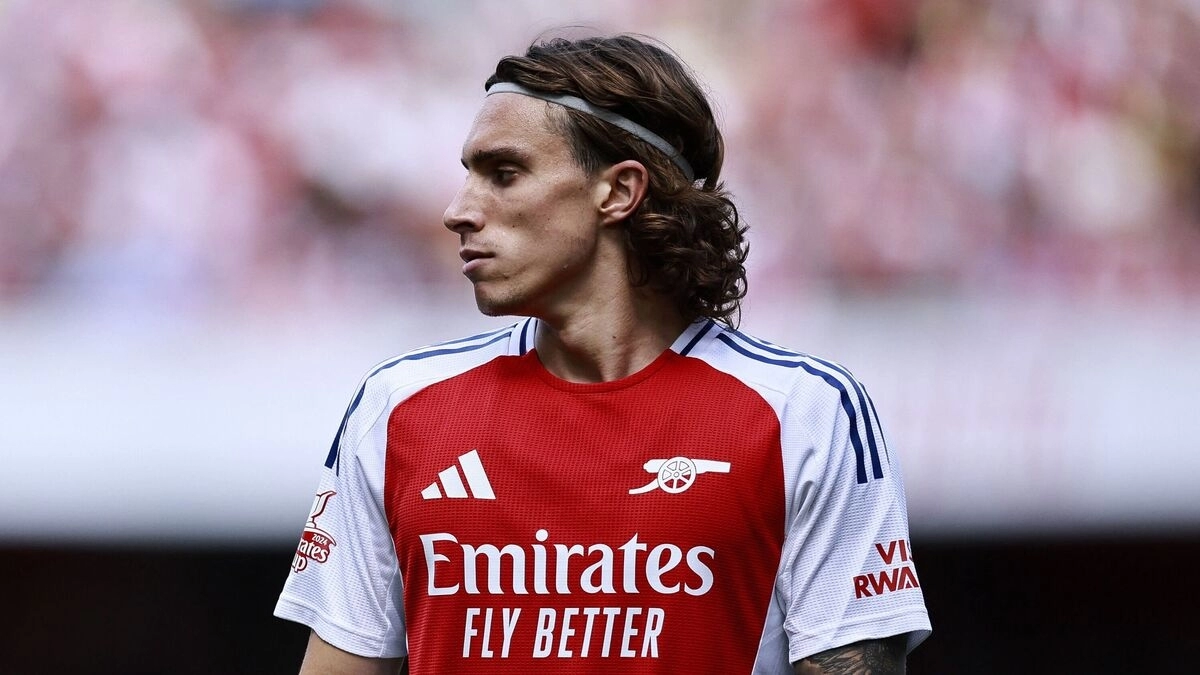 Riccardo Calafiori, central del Arsenal