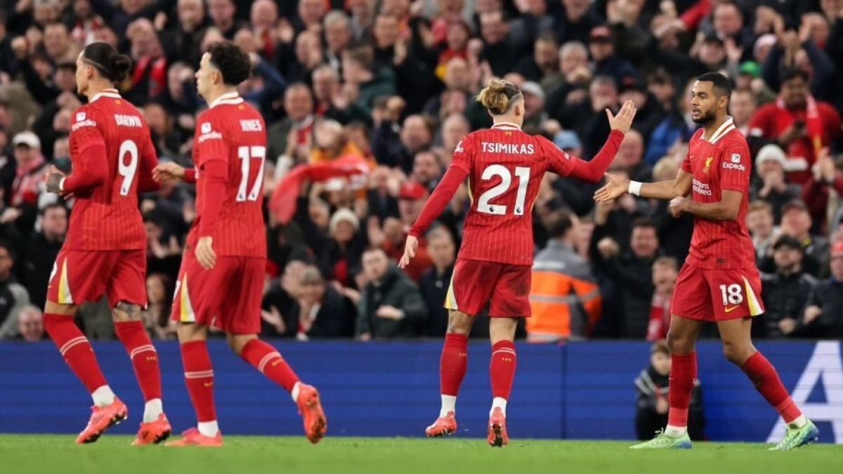 El Liverpool tiene 3 problemas que resolver en verano / Fútbol Europa
