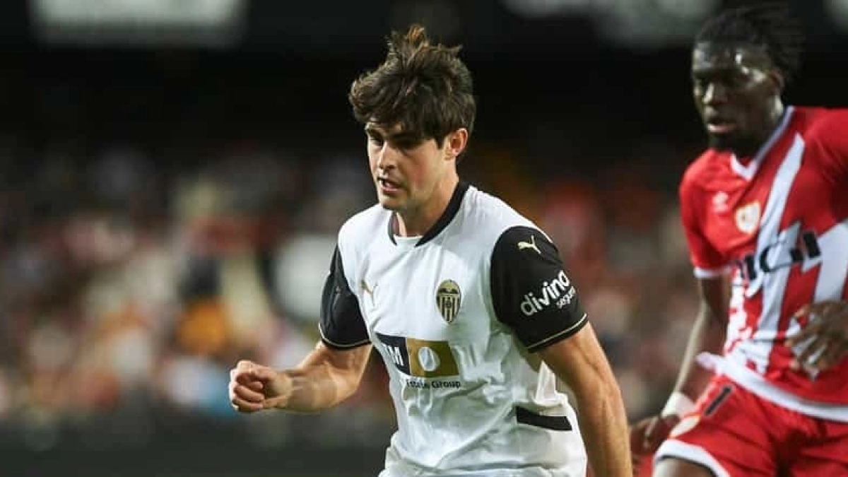 El Valencia ofrece una nueva ampliación a Javi Guerra / EstadioDeportivo