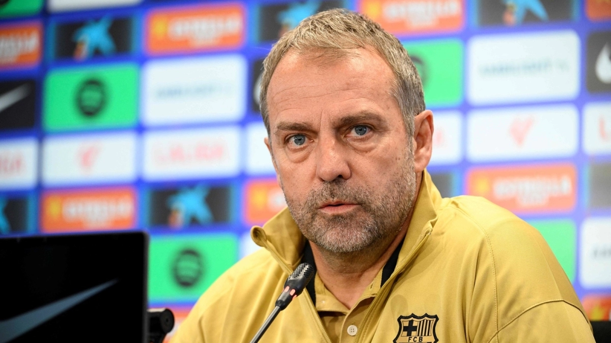 Hansi Flick wants five Barcelona players out.