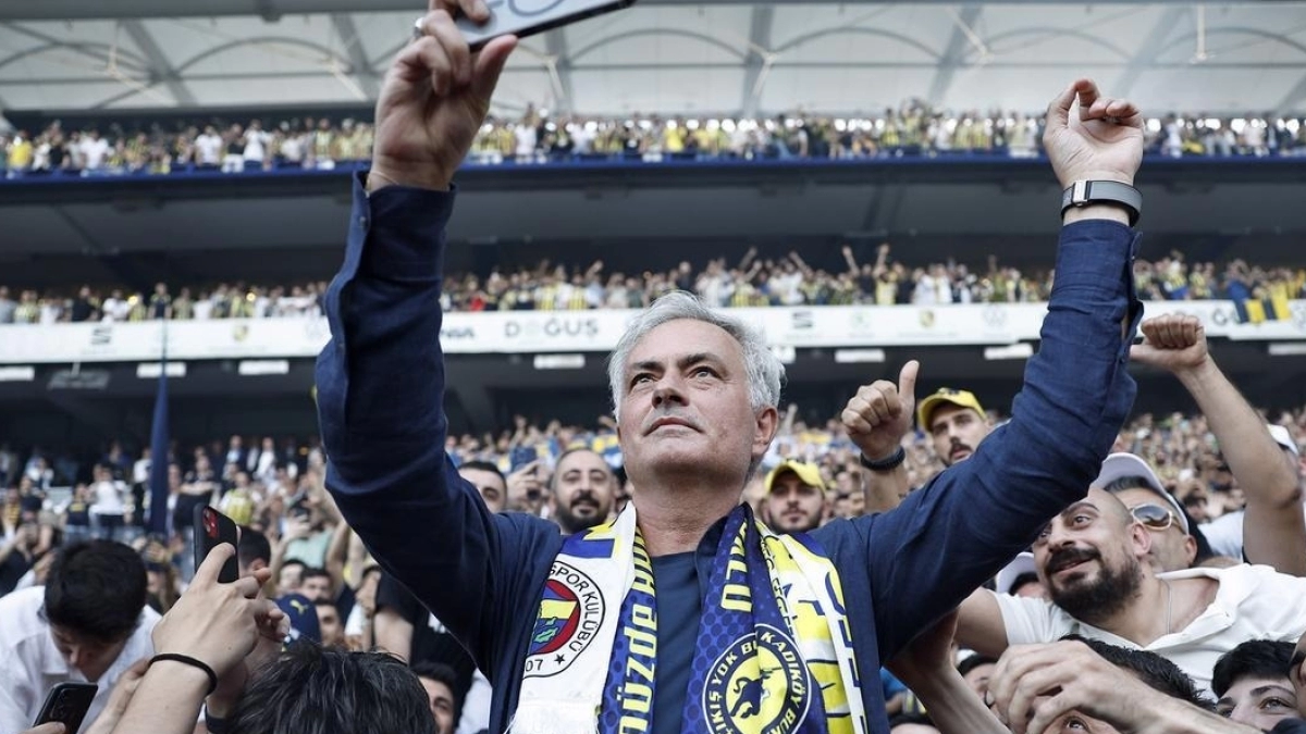 Mourinho demanded that Fenerbahce sign a player from Real Madrid