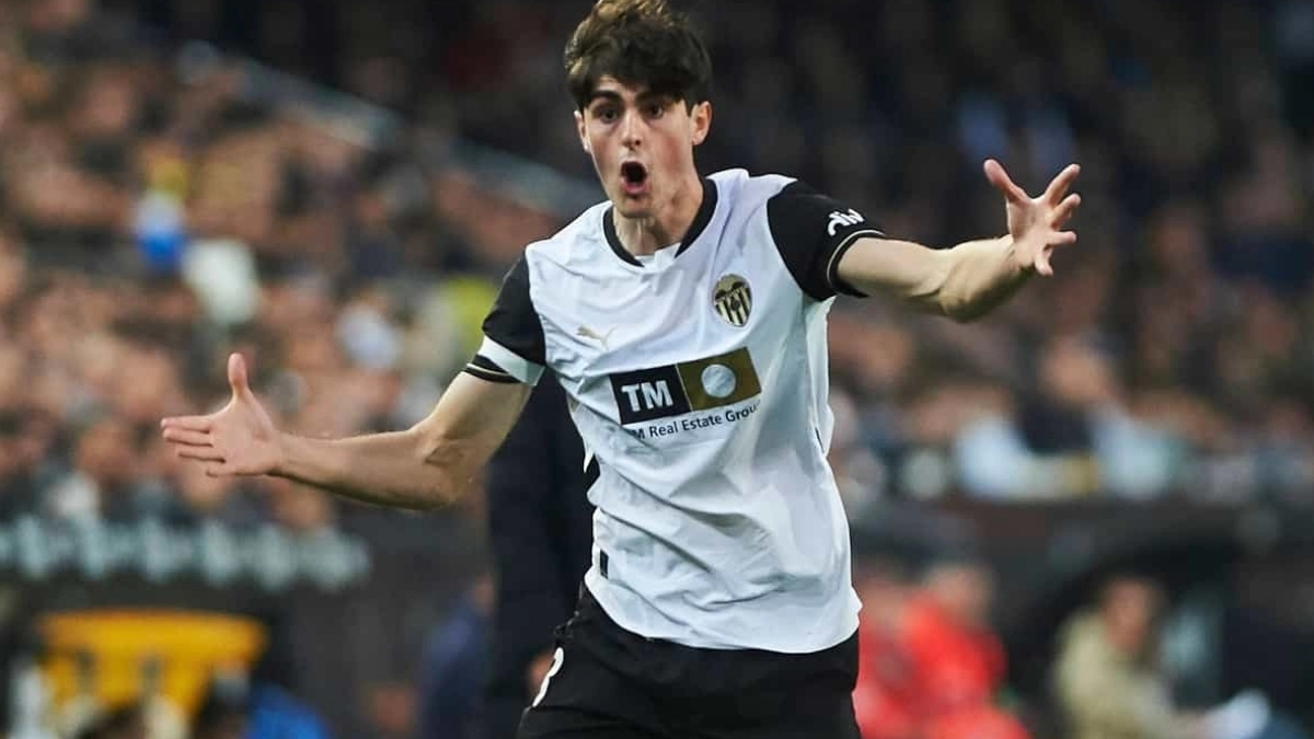 El Manchester United se lanza por el fichaje de Javi Guerra