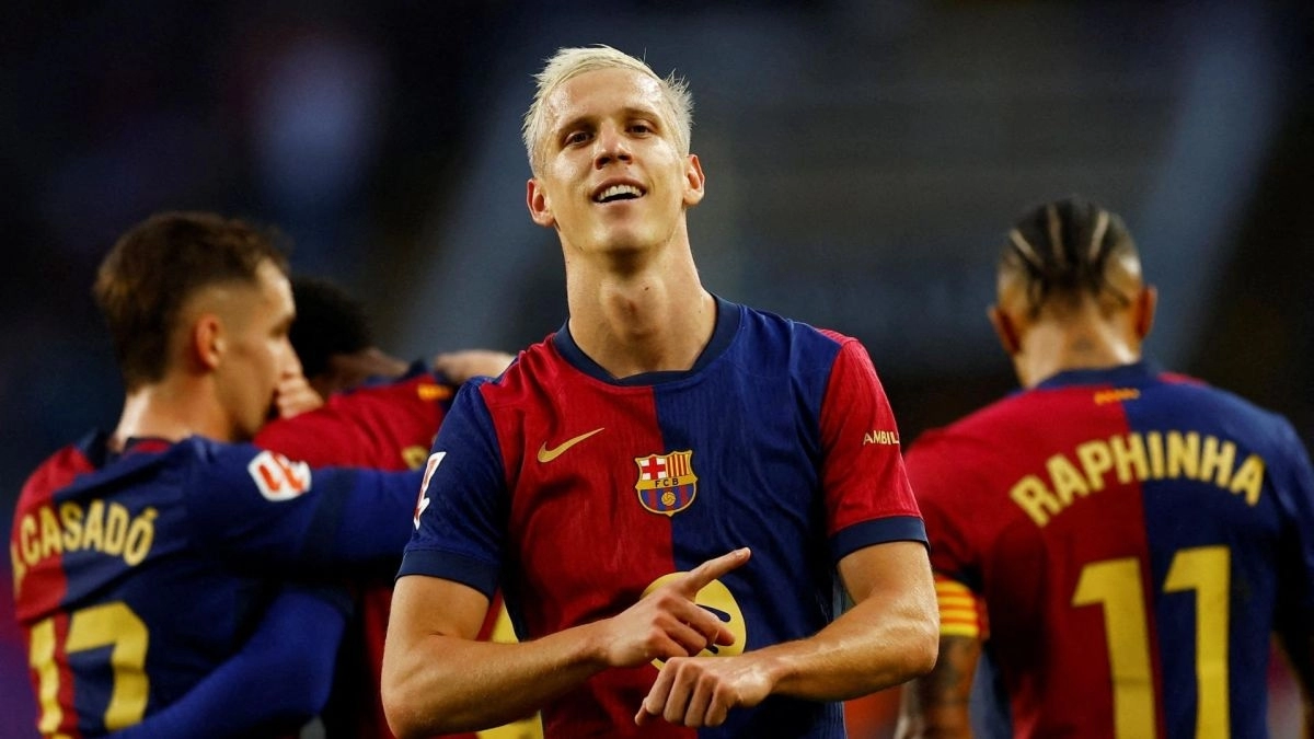<p>Dani Olmo celebrates a goal with Barcelona</p>