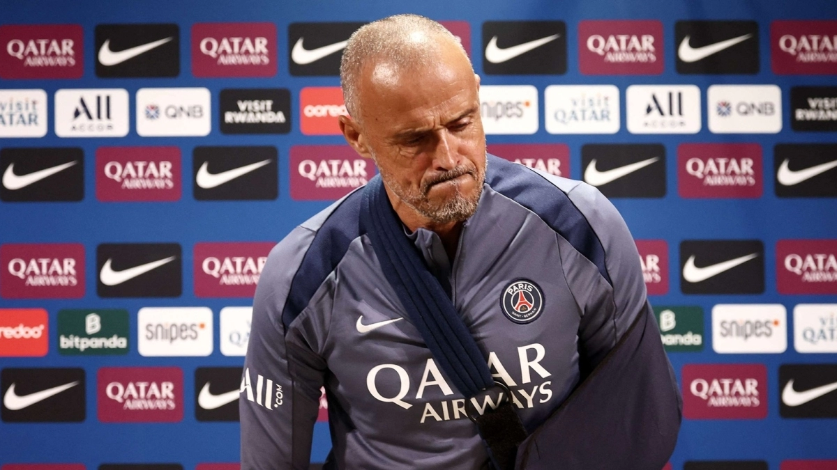 PSG is pressuring for Eric García / Goal