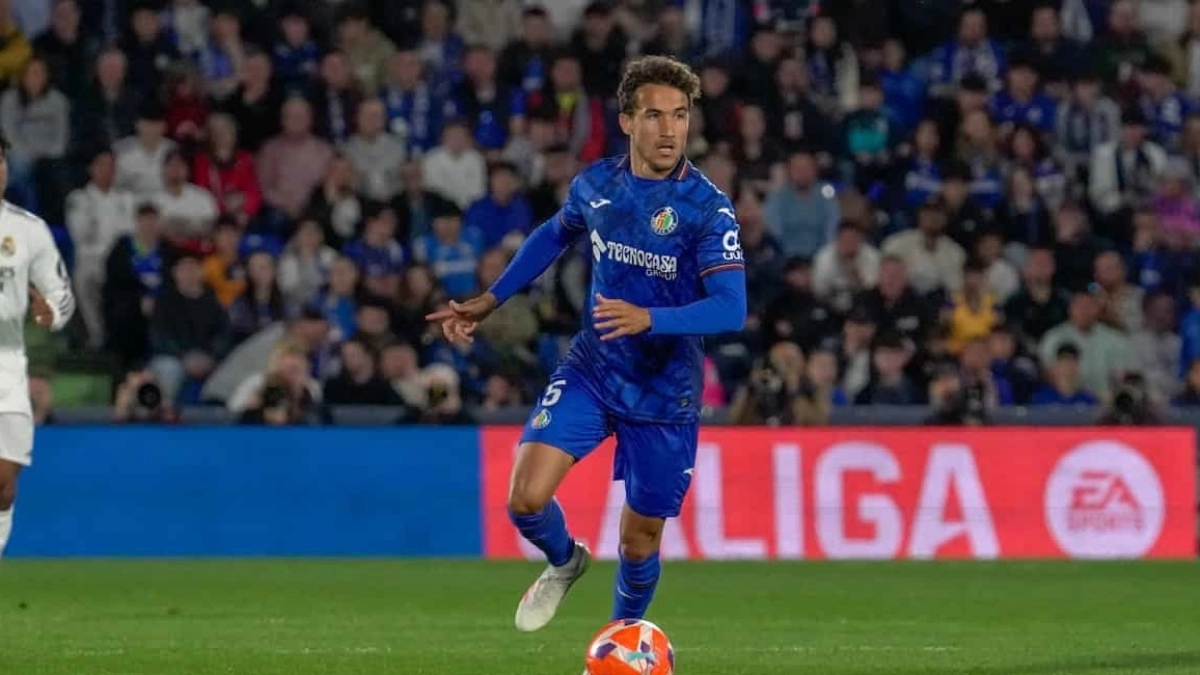 <p>Offer of 25 million to get Luis Milla out of Getafe. </p>