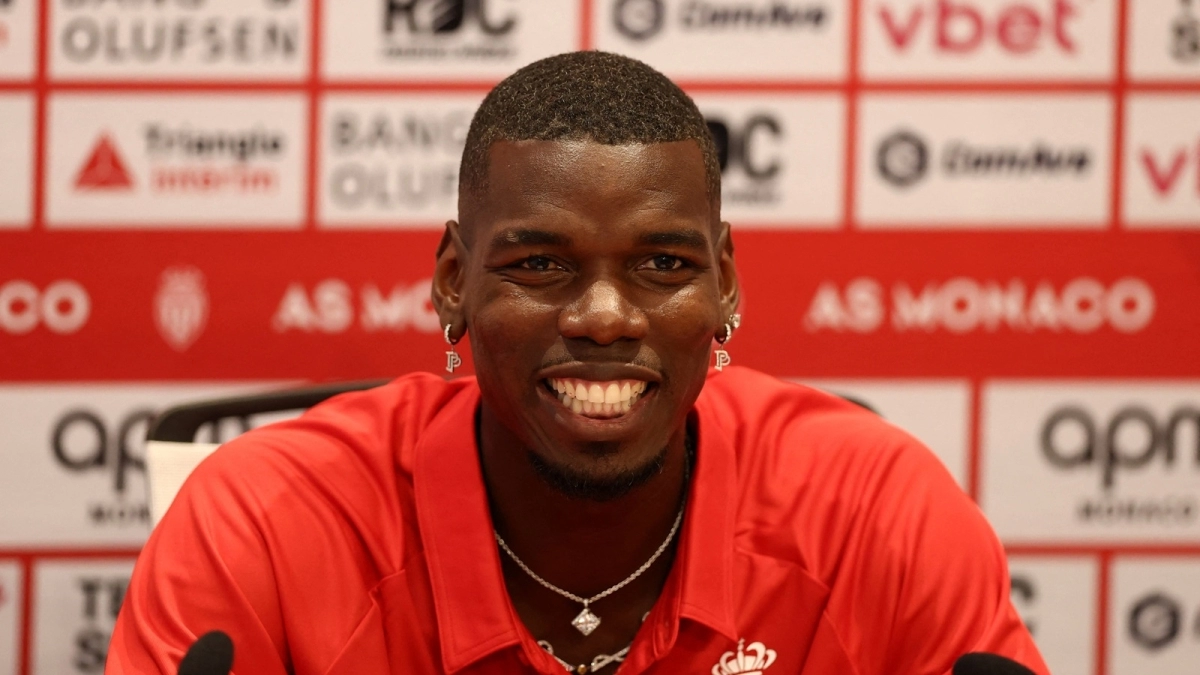 **Translation:**
Paris Saint-Germain adds Pogba to their agenda / BeinSports