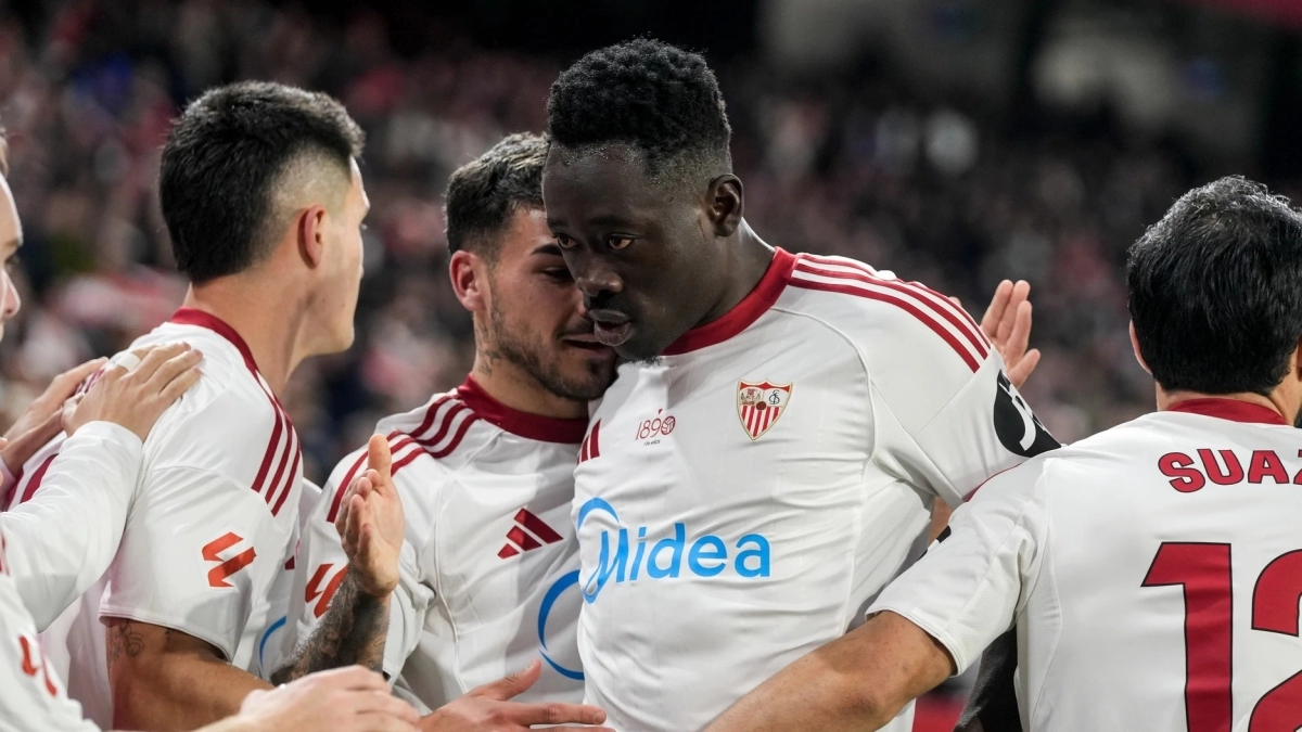 El Sevilla llega a un acuerdo con Patrik Mercado / La Razón