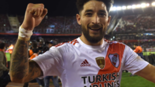 En River Plate se mueve todo menos Milton Casco "Foto: Pinterest"