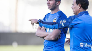 Un viejo conocido de LaLiga, posible refuerzo para la defensa del Valencia "Foto: El Desmarque"