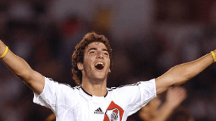"Higuaín rompe su silencio sobre su posible fichaje por River. Foto: Getty Images"
