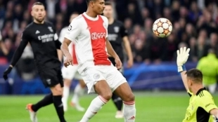 El precio de risa que el Ajax le ha puesto a Sébastien Haller
