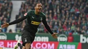 Alassane Pléa, nueva alternativa para el Barcelona / Bundesliga.com
