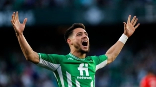 Álex Moreno estaría a punto de salir del Betis. Foto: @RealBetis