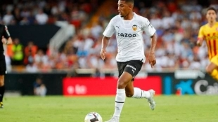 El Valencia baraja nombres para reemplazar a Samuel Lino - Foto: Marca