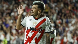 Andrei Ratiu, right-back of Rayo Vallecano.