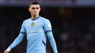 Fight on two fronts for the signing of Phil Foden in the summer