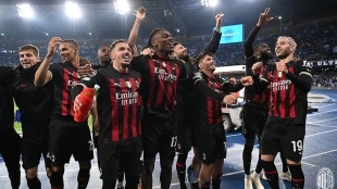 Los jugadores del Milan celebran una victoria