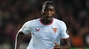 Manchester United is making a move for the signing of Lucien Agoumé.