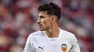 André Almeida, a un paso de abandonar el Valencia