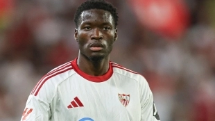 <p>Manchester United goes for the signing of Lucien Agoumé. </p>