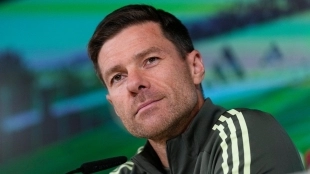 Xabi Alonso define su objetivo: Los 3 mediocampistas que sigue el Real Madrid