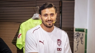 Valencia has suitors for Dimitrievski / Valenciacf.com