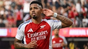 Gabriel Jesus celebrates a goal with Arsenal
